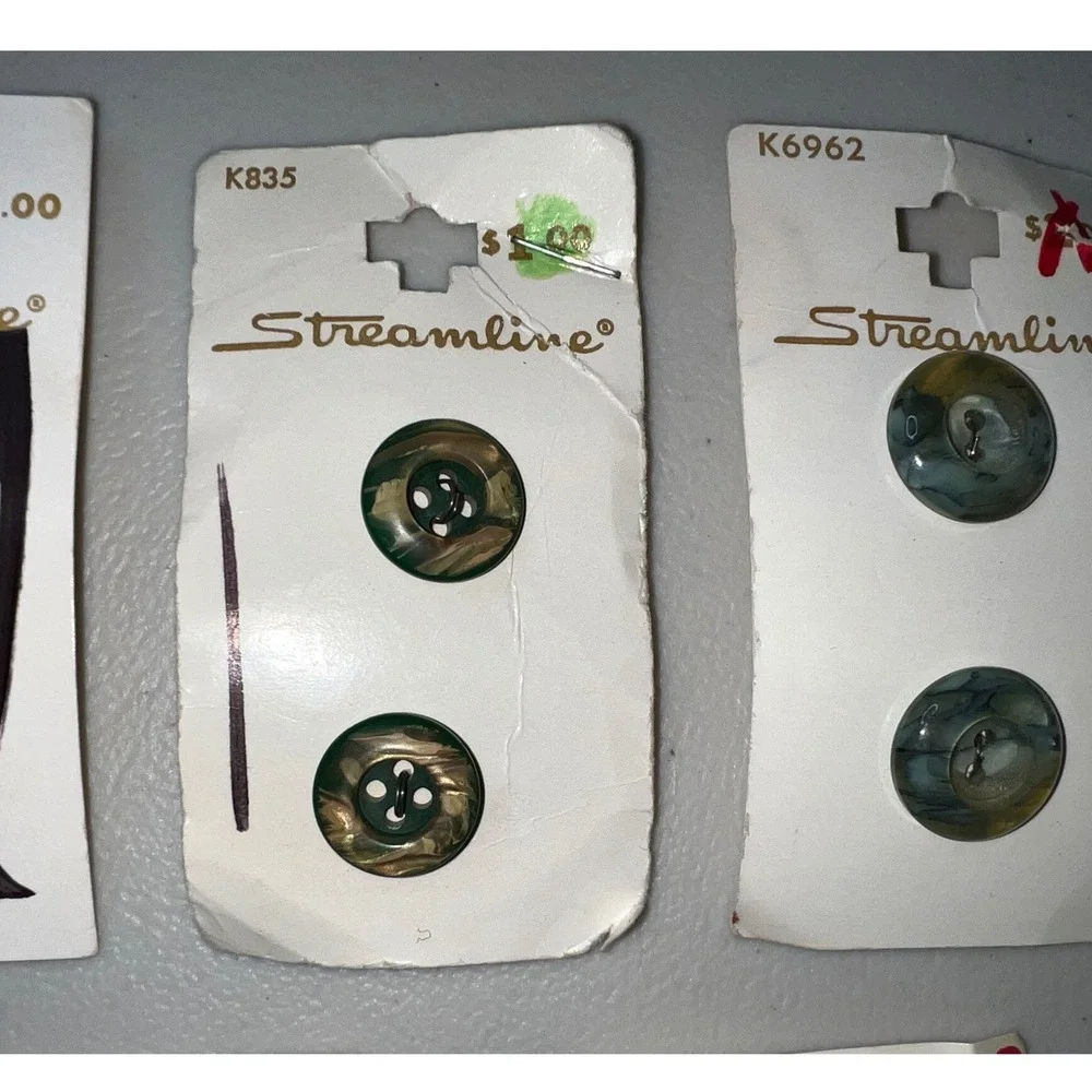 Vintage Streamline La Vogue La Petite Sewing Buttons Lot‎ Assorted Colors Sizes